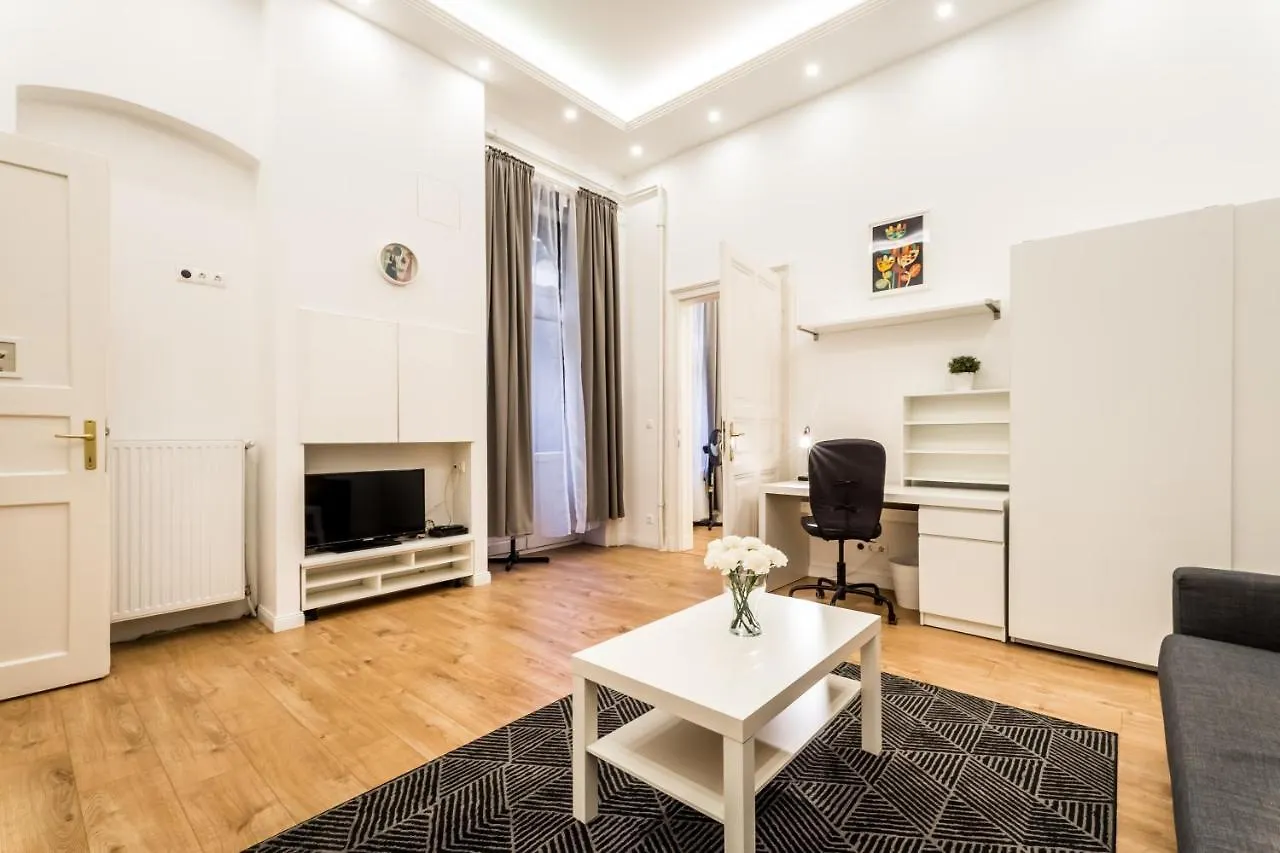 Hello Downtown Ferenc 34 Apartment Budapest